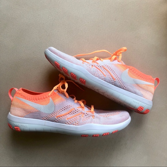 Nike Shoes - Nike Free Focus Flyknit Training Sneaker Shoe SZ 7